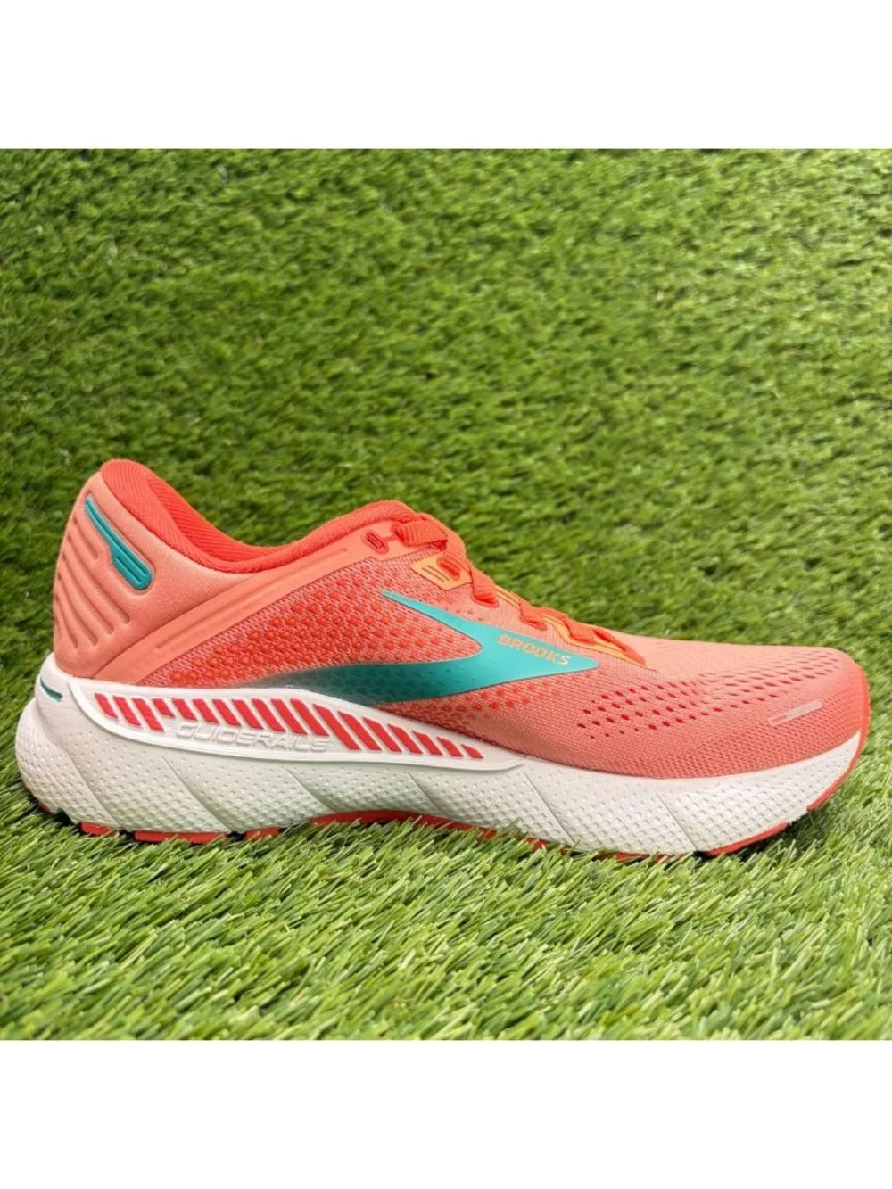 Brooks Adrenaline GTS 22 Womens Size 7 Orange Athletic Running Shoes Sneakers
